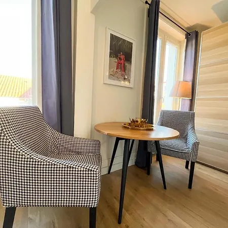Nerobi Apartment *