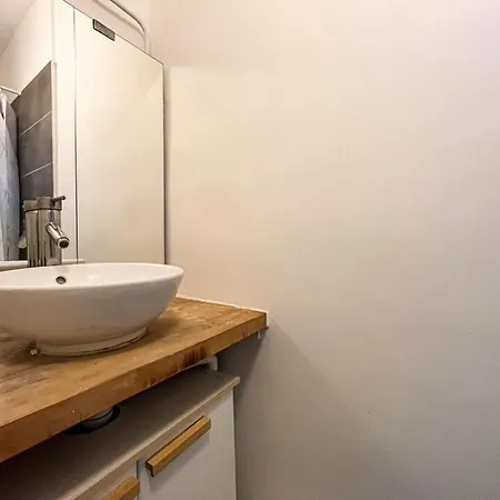 Apartment Nerobi Villeurbanne